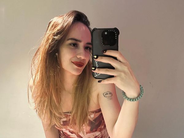 Gaya Putri Anne Jadi Sorotan gegara Tato di Lengan Usai Putuskan Lepas Hijab