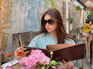 Momen Rebecca Klopper Saat Piknik dan Brunch di Kafe Cantik Momen Rebecca Klopper Saat Piknik dan Brunch di Kafe Cantik