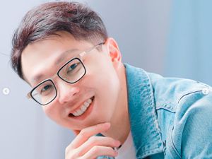 7 Foto Transformasi dr. Richard Lee yang Wajah Aslinya Bikin Netizen Kaget 7 Foto Transformasi dr. Richard Lee yang Wajah Aslinya Bikin Netizen Kaget