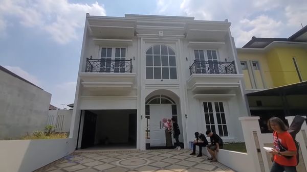 Penampakan Rumah Mewah Aldi Taher Hadiah dari Pebisnis Properti