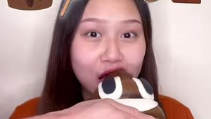 Seru! Jelang Melahirkan, Sisca Kohl Cicip Makanan Sesuai Emoji