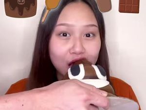 Seru! Jelang Melahirkan, Sisca Kohl Cicip Makanan Sesuai Emoji Seru! Jelang Melahirkan, Sisca Kohl Cicip Makanan Sesuai Emoji