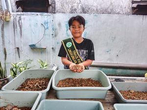 Kreatif! Siswa SD Surabaya Budi Daya Maggot untuk Kurangi Sampah Kreatif! Siswa SD Surabaya Budi Daya Maggot untuk Kurangi Sampah