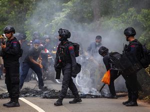 7 Fakta Terkini soal Bentrok di Pulau Rempang Batam 7 Fakta Terkini soal Bentrok di Pulau Rempang Batam