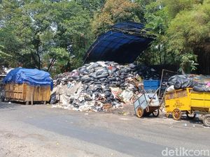 Persoalan Sampah di Bandung yang Belum Usai Persoalan Sampah di Bandung yang Belum Usai
