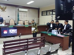 Sahat Tua Simanjuntak Dituntut 12 Tahun Penjara