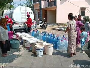 Krisis Air Bersih Brebes Meluas hingga 26 Desa, 39.484 Jiwa Terdampak Krisis Air Bersih Brebes Meluas hingga 26 Desa, 39.484 Jiwa Terdampak