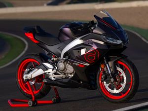 Tampil Gagah, Aprilia RS 457 Tantang Honda CBR500 dan Yamaha R3