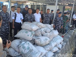 Lanal Cilacap Tangkap Komplotan Pencuri Batu Bara, Amankan Barang Bukti 2 Ton