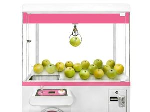 Bukan Boneka, Mesin Capit di Jepang Ini Hadiahnya Buah Pir Mahal