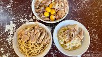 Sarapan Bakmi Ayam Kampung Enak Paling Legendaris di Jakarta Barat