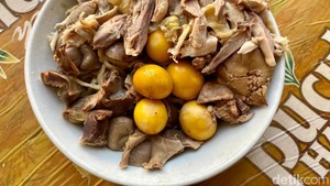 Maknyus! 10 Bakmi Ayam Kampung Juicy di Jakarta yang Bikin Nagih