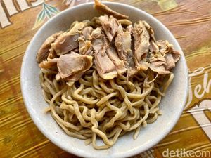 Ini 5 Bakmi Ayam Kampung Kesukaan YouTuber yang Wajib Dicoba