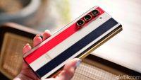 Mewah! Unboxing Samsung Galaxy Z Fold 5 Thom Browne Harga Rp 50 Juta