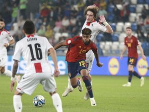 Cetak Gol Saat Debut dengan Spanyol,Yamal Pecahkan Dua Rekor Cetak Gol Saat Debut dengan Spanyol,Yamal Pecahkan Dua Rekor