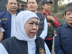 Khofifah Minta Warga Menuju Titik Evakuasi Usai Semeru Awas Level IV