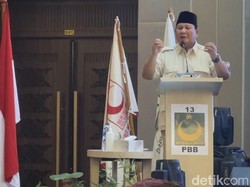 Di Acara PBB di Padang Prabowo Sebut Rakyat Melihat, Mendengar dan menilai