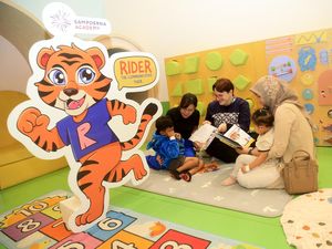 Membentuk Karakter Anak Melalui Buku Cerita Membentuk Karakter Anak Melalui Buku Cerita