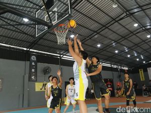 Tim Basket Sumut untuk PON 2024 Lawan Atlet Nasional di Medan