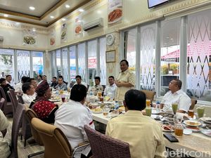 Bertemu Tokoh Masyarakat Sumbar, Prabowo Subianto Mohon Doa Restu