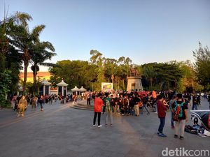 Calo Tiket Marak Jelang Indonesia U-23 Vs Taiwan, Harga Tembus 2 Kali Lipat Calo Tiket Marak Jelang Indonesia U-23 Vs Taiwan, Harga Tembus 2 Kali Lipat