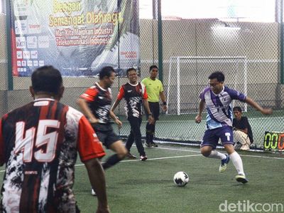 Turnamen Futsal Meriahkan Hari Bhakti Postel ke-78