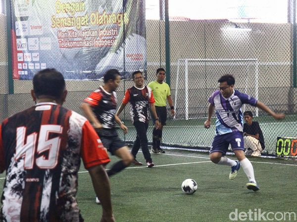 Turnamen Futsal Meriahkan Hari Bhakti Postel ke-78