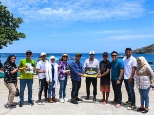 Waka MPR & Pengusaha Muda Lihat Lokasi Pembangunan Prasarana Pantai Olele Waka MPR & Pengusaha Muda Lihat Lokasi Pembangunan Prasarana Pantai Olele