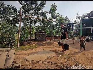Terdampak El Nino, Warga di Bandar Lampung Kesulitan Dapat Air Bersih