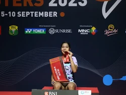 Ester Nurumi Juara Lagi, Taufik Hidayat: Diamond nih, Tinggal Dipoles
