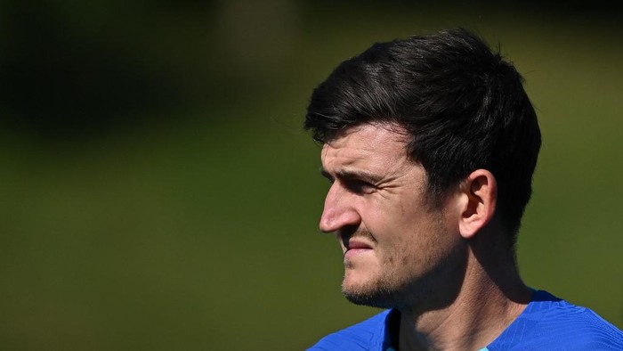 Englands defender Harry Maguire takes part in an England football team training session at St Georges Park in Burton-Upon-Trent, on September 5, 2023 ahead of their UEFA Euro 2024 Group C qualifier match against Ukraine. (Photo by JUSTIN TALLIS / AFP) / NOT FOR MARKETING OR ADVERTISING USE / RESTRICTED TO EDITORIAL USE