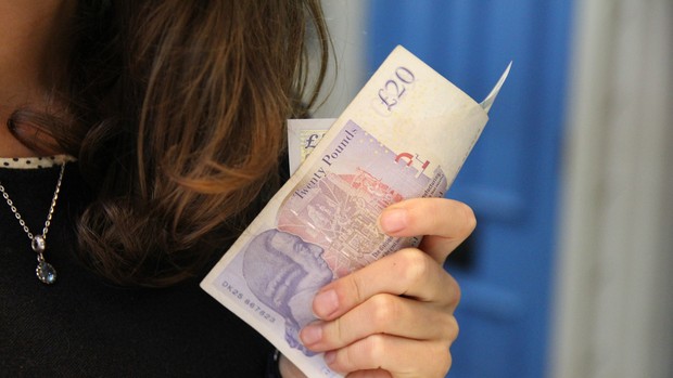 Pentingnya literasi keuangan bagi pemberdayaan perempuan menurut ahli