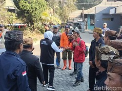 Kebakaran Bromo Picu Krisis Air Bersih 6 Desa di Sukapura Probolinggo