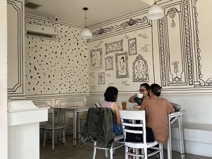 Kafe Instagramable Berkonsep Kartun Dua Dimensi di Bali Kafe Instagramable Berkonsep Kartun Dua Dimensi di Bali