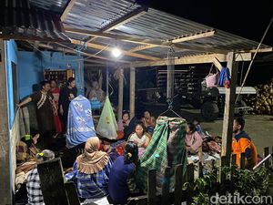 Update Gempa M 6,3 di Donggala Sulteng: 6.850 Jiwa Terdampak, 2.884 Mengungsi Update Gempa M 6,3 di Donggala Sulteng: 6.850 Jiwa Terdampak, 2.884 Mengungsi