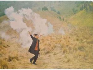 Pasangan yang Bawa Flare Hingga Picu Kebakaran di Bromo Bisa Jadi Tersangka Pasangan yang Bawa Flare Hingga Picu Kebakaran di Bromo Bisa Jadi Tersangka