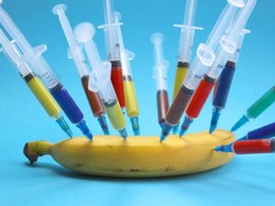 Ngetren Mr P Disuntik Minyak Kemiri, Dokter Singgung Kedok Terapi Urut ala Mak Erot