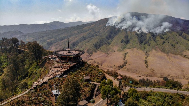 Karhutla Belum Padam, Penutupan Bromo Diperpanjang hingga 15 Agustus