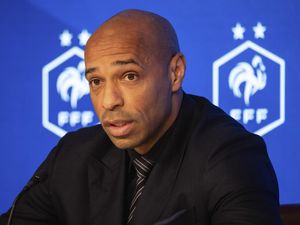 Prancis Sikat AS, Thierry Henry seperti Main Catur Prancis Sikat AS, Thierry Henry seperti Main Catur