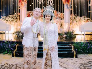 6 Potret Pernikahan Hana Hanifah