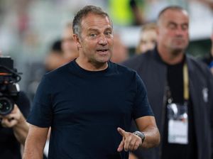 Hansi Flick di Timnas Jerman: Kukira Suhu, Ternyata Cupu Hansi Flick di Timnas Jerman: Kukira Suhu, Ternyata Cupu