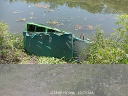 Odong-odong Angkut 15 Orang Tercebur Sungai di Sidoarjo