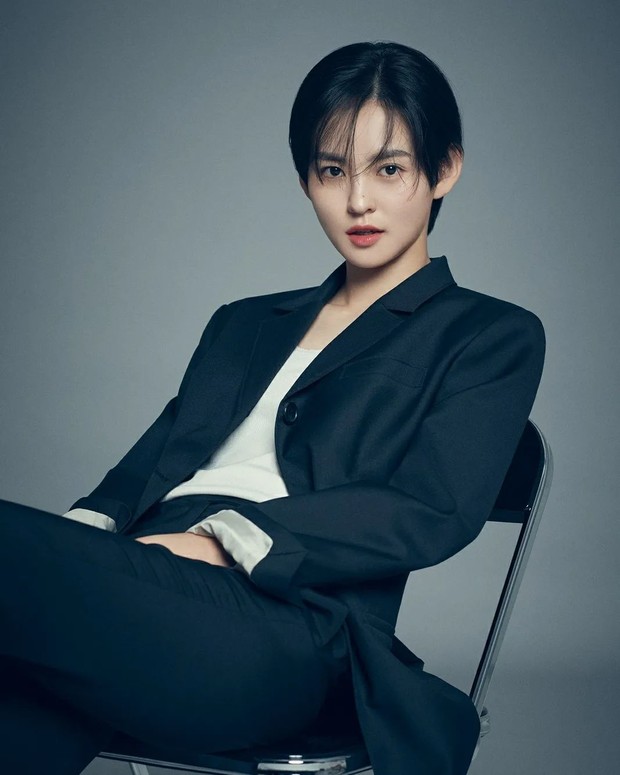 Kim Yoon Hye/ Foto : instagram.com/jwidecompany/