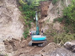 Korban Longsor Karangasem Ditemukan Tewas Mengenaskan Tertimpa Batu