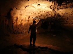 Cerita Gambar Batu dari 24.000 Tahun Lalu di Gua Spanyol