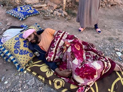 Melihat Kondisi Pengungsi Gempa di Maroko