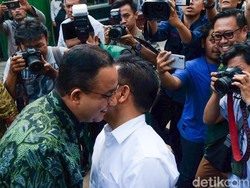 Respons Anies soal Cak Imin Janjikan Dana Desa Jadi Rp 5 M