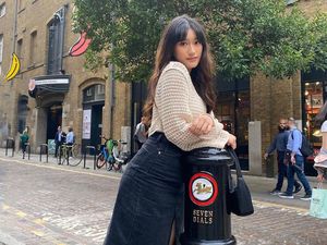 5 Potret Amanda Caesa, Tak Diganggu Parto Soal Pasangan