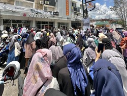 Sempat Viral, Begini Situasi Store Fashion yang Bikin Masyarakat Antre!