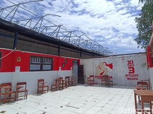 Angin Kencang Terjang SMK Laniang Makassar, 4 Ruang Kelas Rusak